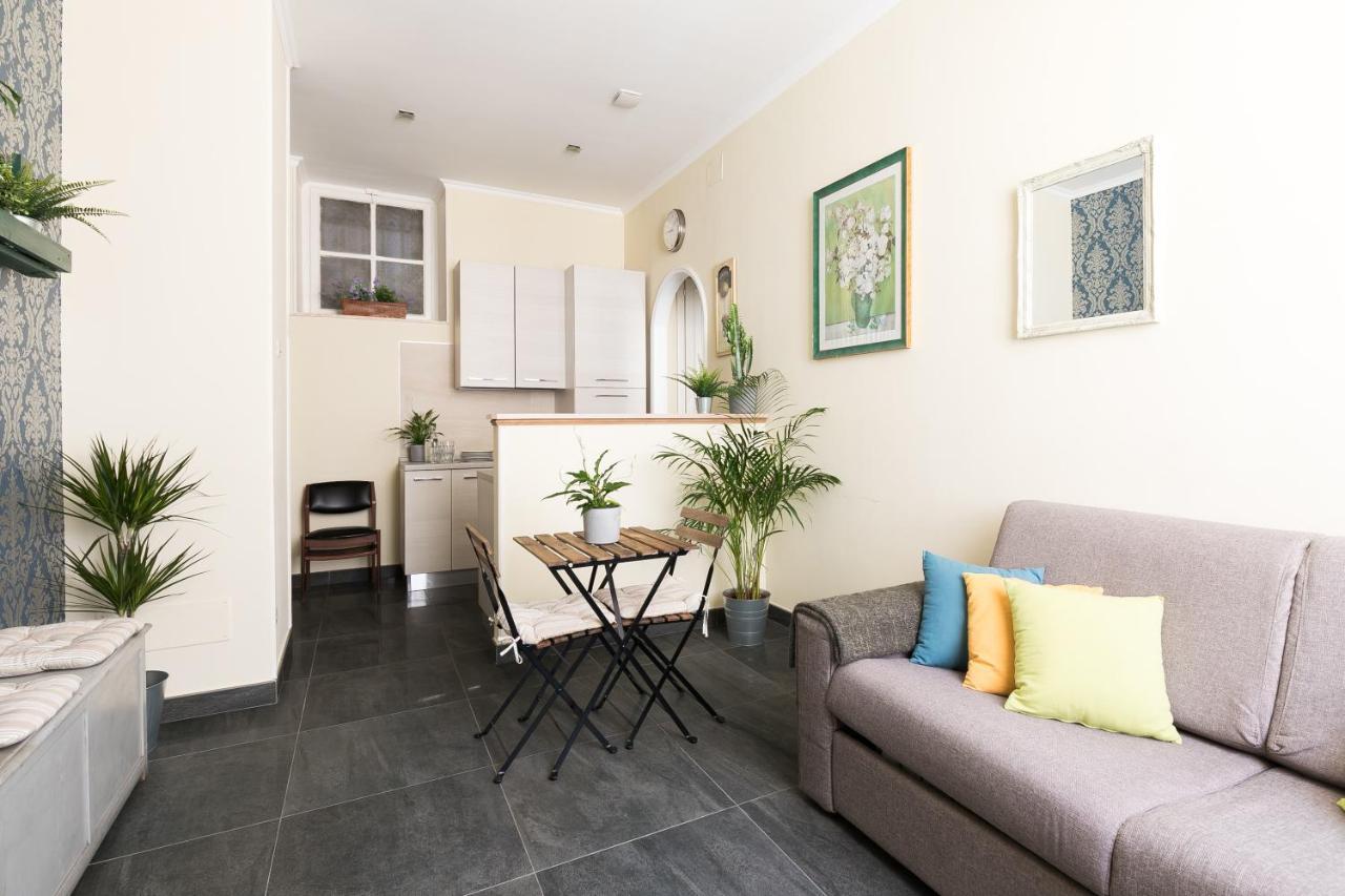 Tevere Rome Apartments ภายนอก รูปภาพ